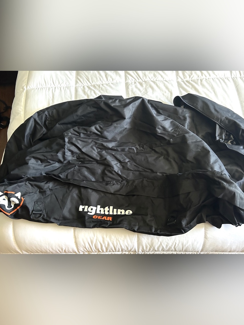 Rightline Gear Ace Jr Car Top Carrier Roof Cargo Bag Universal Topper Roof Rack